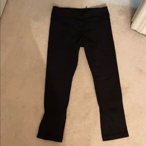 Lululemon size 4 capris